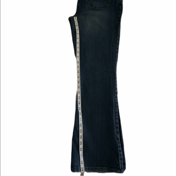 🌼2/$10 Motherhood Maternity Jeans - Picture 5 of 8